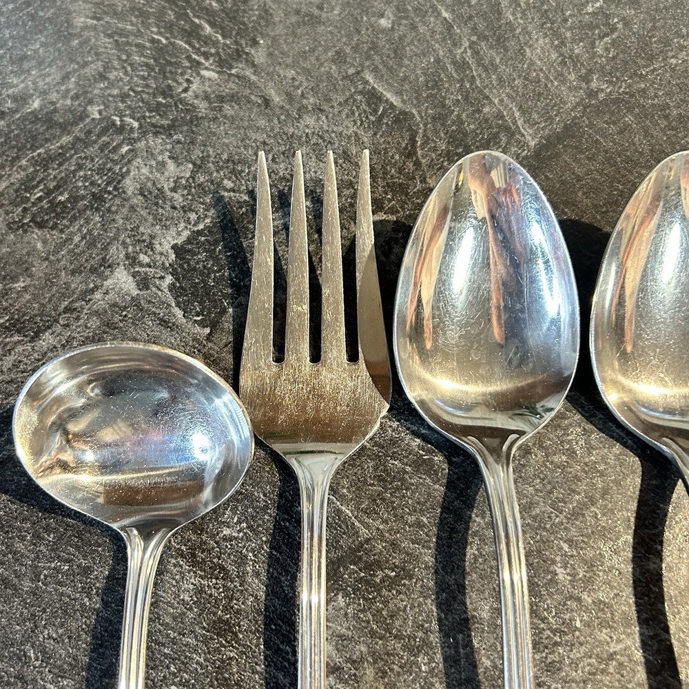 Vtg Reed & Barton Sarajevo Flatware 86 Pc, 8 Person Service, Hostess & Extras - Picture 13 of 16